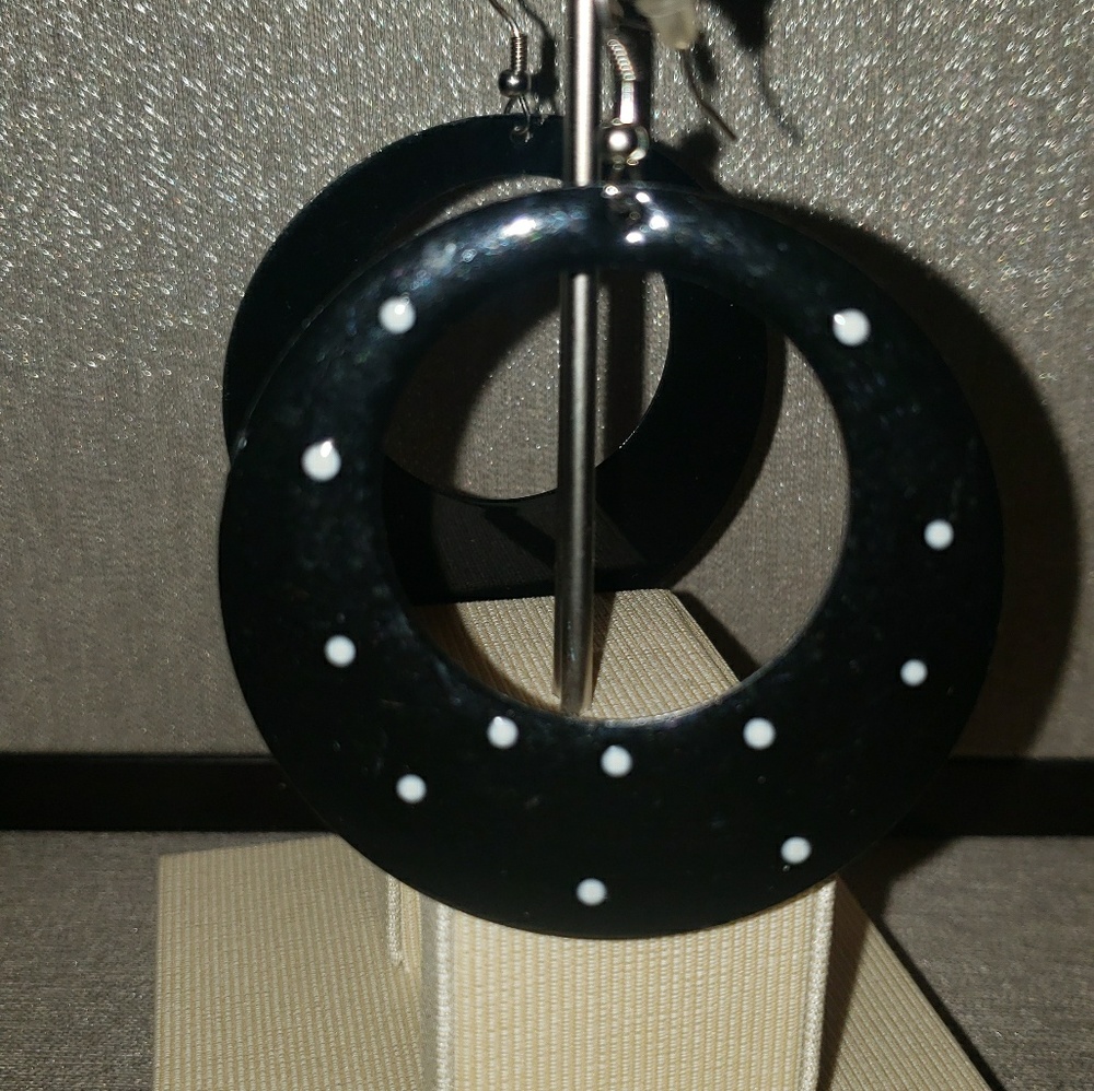 Black & White Vintage Style Polka dot  Earrings